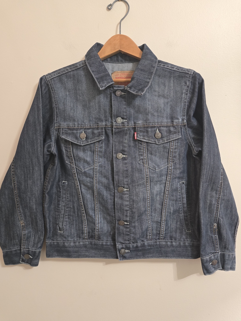 Levi's Youth Denim Jacket Size Large 12-13 Blue Trucker Button Front NWOT - Picture 1 of 8